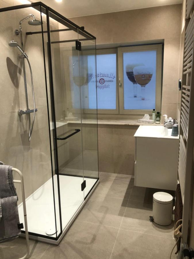 Hotel Duivels Paterke Harelbeeksestraat 29, 8500 Kortrijk Luaran gambar