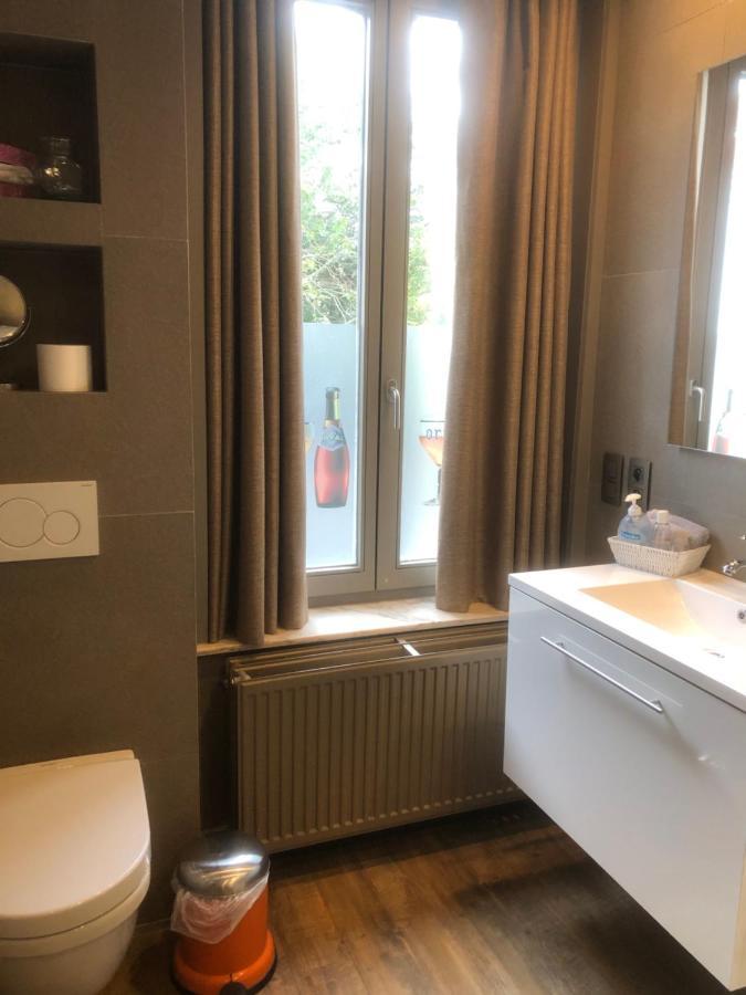 Hotel Duivels Paterke Harelbeeksestraat 29, 8500 Kortrijk Luaran gambar