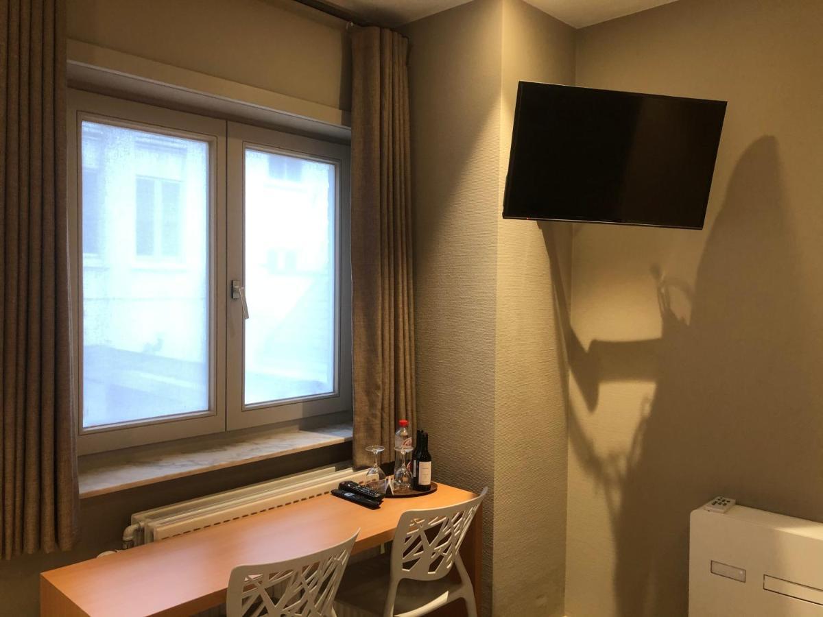Hotel Duivels Paterke Harelbeeksestraat 29, 8500 Kortrijk Luaran gambar