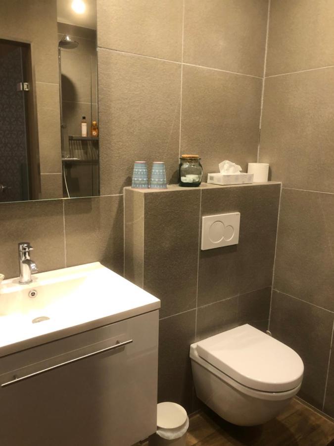 Hotel Duivels Paterke Harelbeeksestraat 29, 8500 Kortrijk Luaran gambar