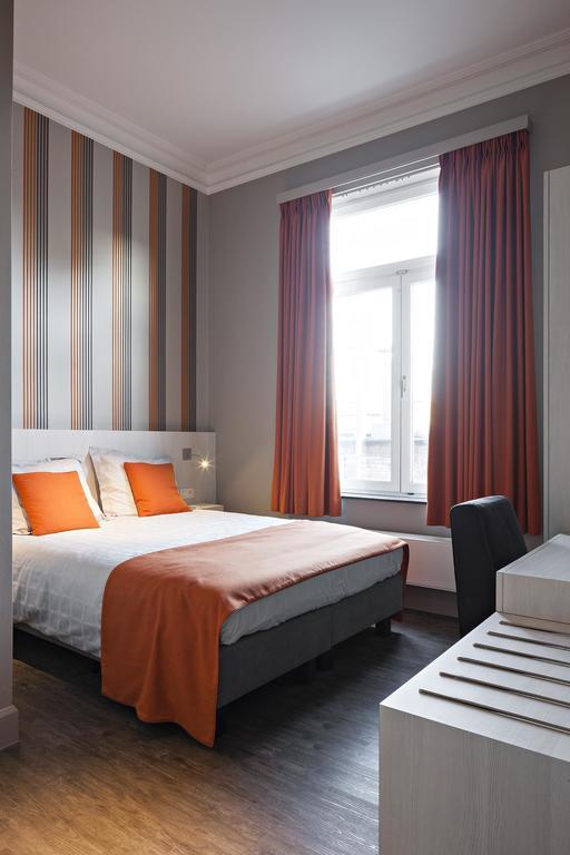 Hotel Duivels Paterke Harelbeeksestraat 29, 8500 Kortrijk Luaran gambar