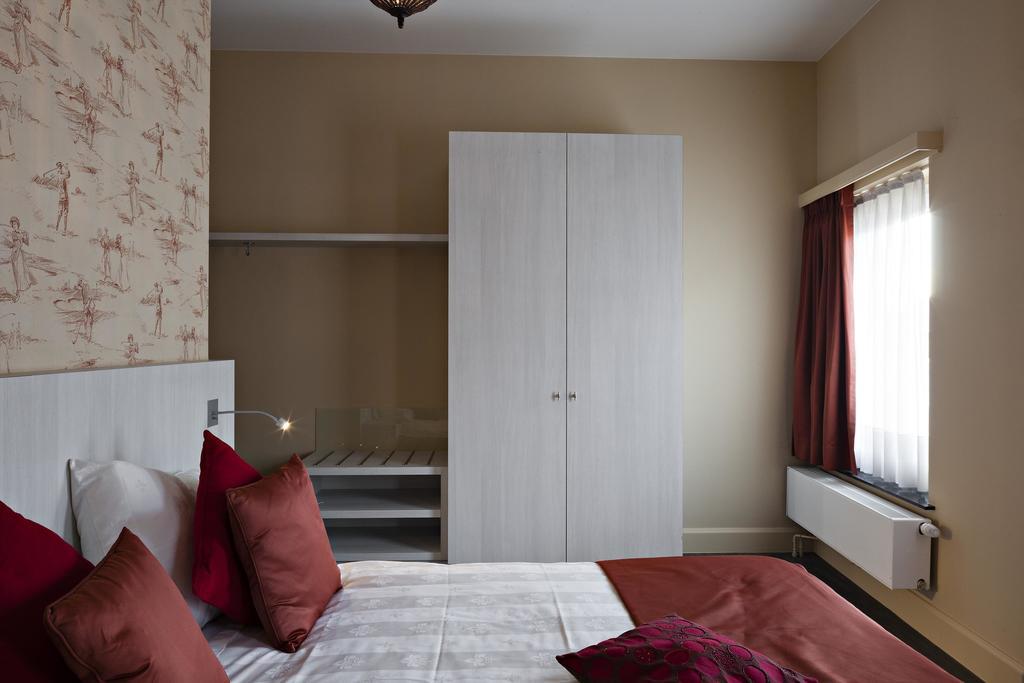 Hotel Duivels Paterke Harelbeeksestraat 29, 8500 Kortrijk Luaran gambar