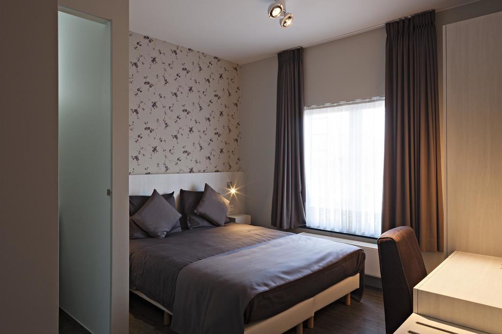Hotel Duivels Paterke Harelbeeksestraat 29, 8500 Kortrijk Luaran gambar