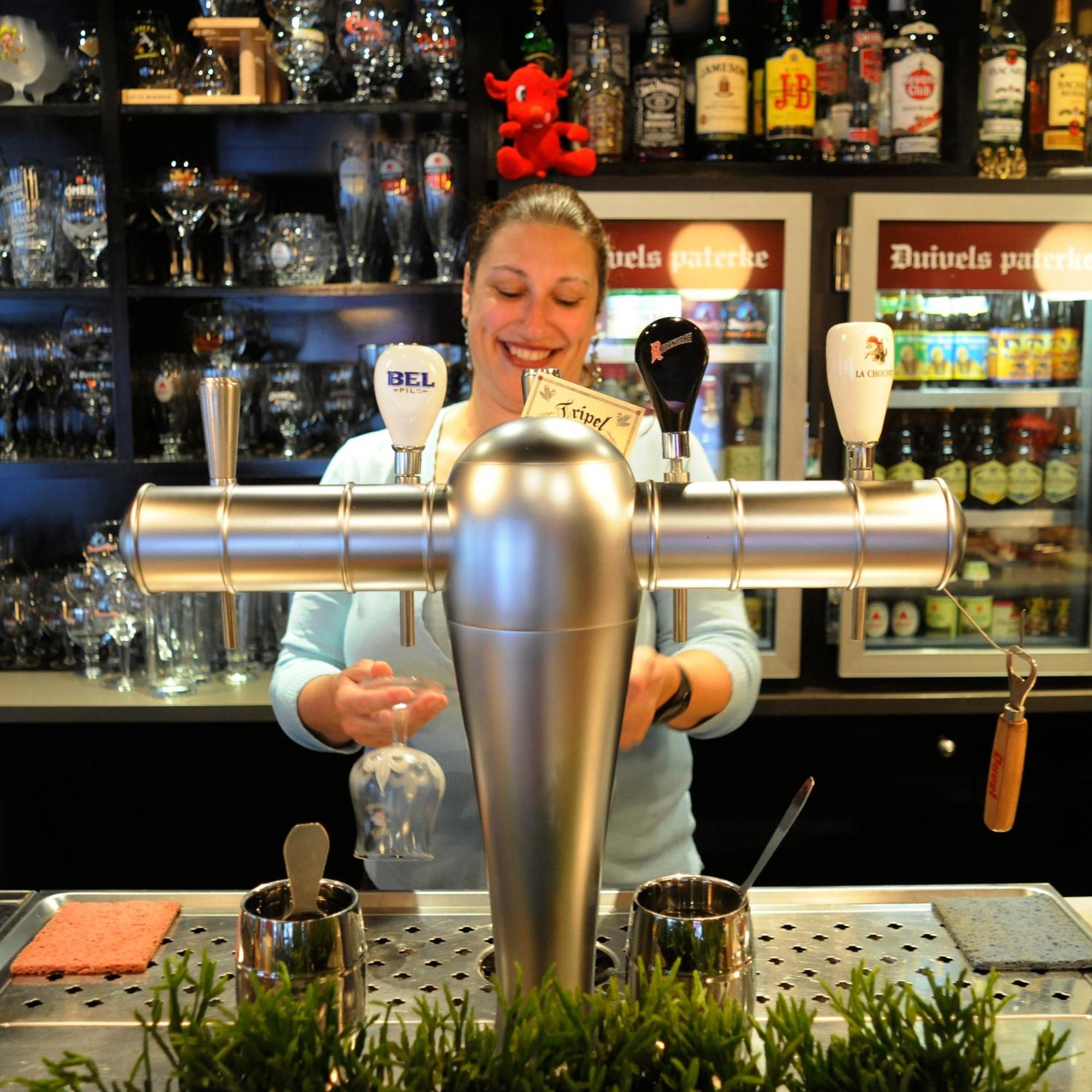 Hotel Duivels Paterke Harelbeeksestraat 29, 8500 Kortrijk Luaran gambar
