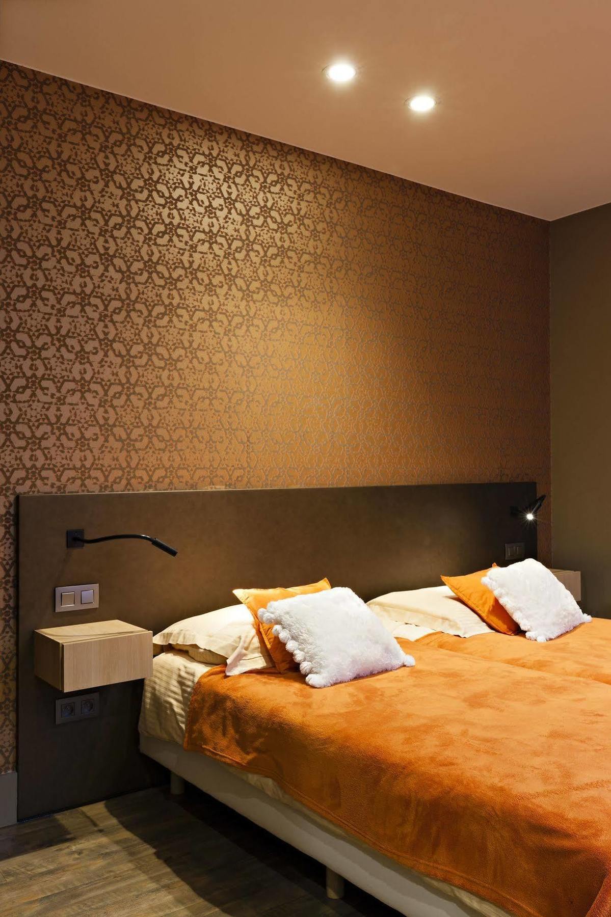Hotel Duivels Paterke Harelbeeksestraat 29, 8500 Kortrijk Luaran gambar